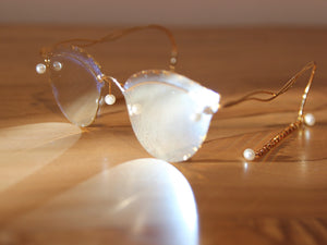 Kalliope cat-eye gold sunglasses with pearls