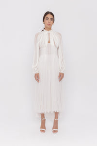 Rochie lunga demi-couture Marie pentru eveniment din voal de mătase naturală albă fronsată manual
