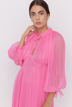 Rochie demi-couture Marie pentru cocktail din voal de mătase naturală roz fronsat manual