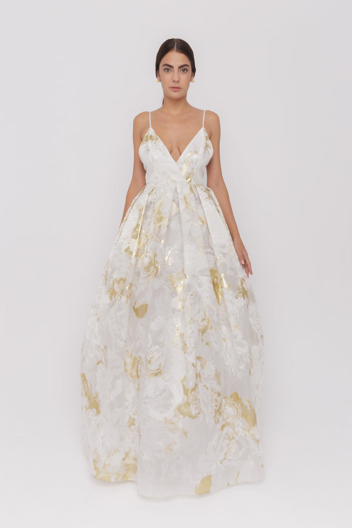 Rochie lungă demi-couture Anabelle pentru eveniment din organza din mătase naturală albă cu broderie florală din fir lame auriu import Italia